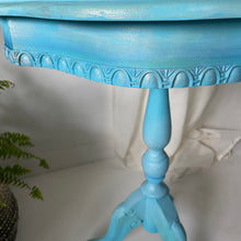 Load image into Gallery viewer, Ornate vintage small side table, blue