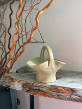 Load image into Gallery viewer, Vintage earthenware, Hillstonia basket, mid-century rustic pottery