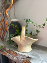 Load image into Gallery viewer, Vintage earthenware, Hillstonia basket, mid-century rustic pottery
