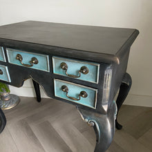Load image into Gallery viewer, Vintage console, lamp table, bronze