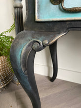 Load image into Gallery viewer, Vintage console, lamp table, bronze