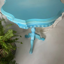 Load image into Gallery viewer, Ornate vintage small side table, blue