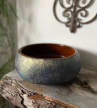 Load image into Gallery viewer, Wooden bowl, hand painted