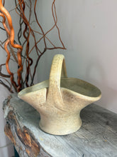 Load image into Gallery viewer, Vintage earthenware, Hillstonia basket, mid-century rustic pottery
