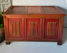 Load image into Gallery viewer, Vintage blanket box, red &amp; orange
