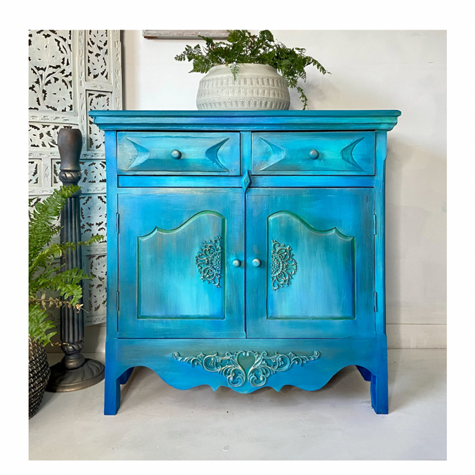 vintage cabinet painted blue, boho style furniture